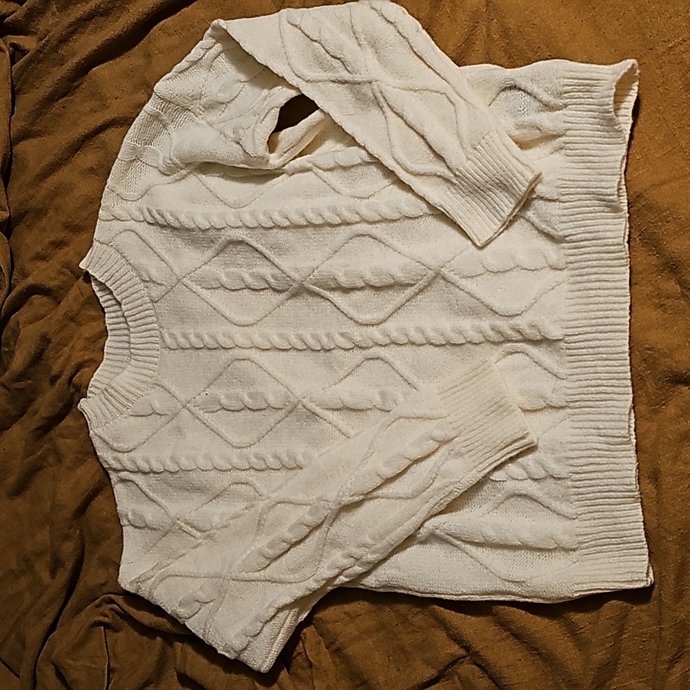 Knitted womens cream sweater sized large